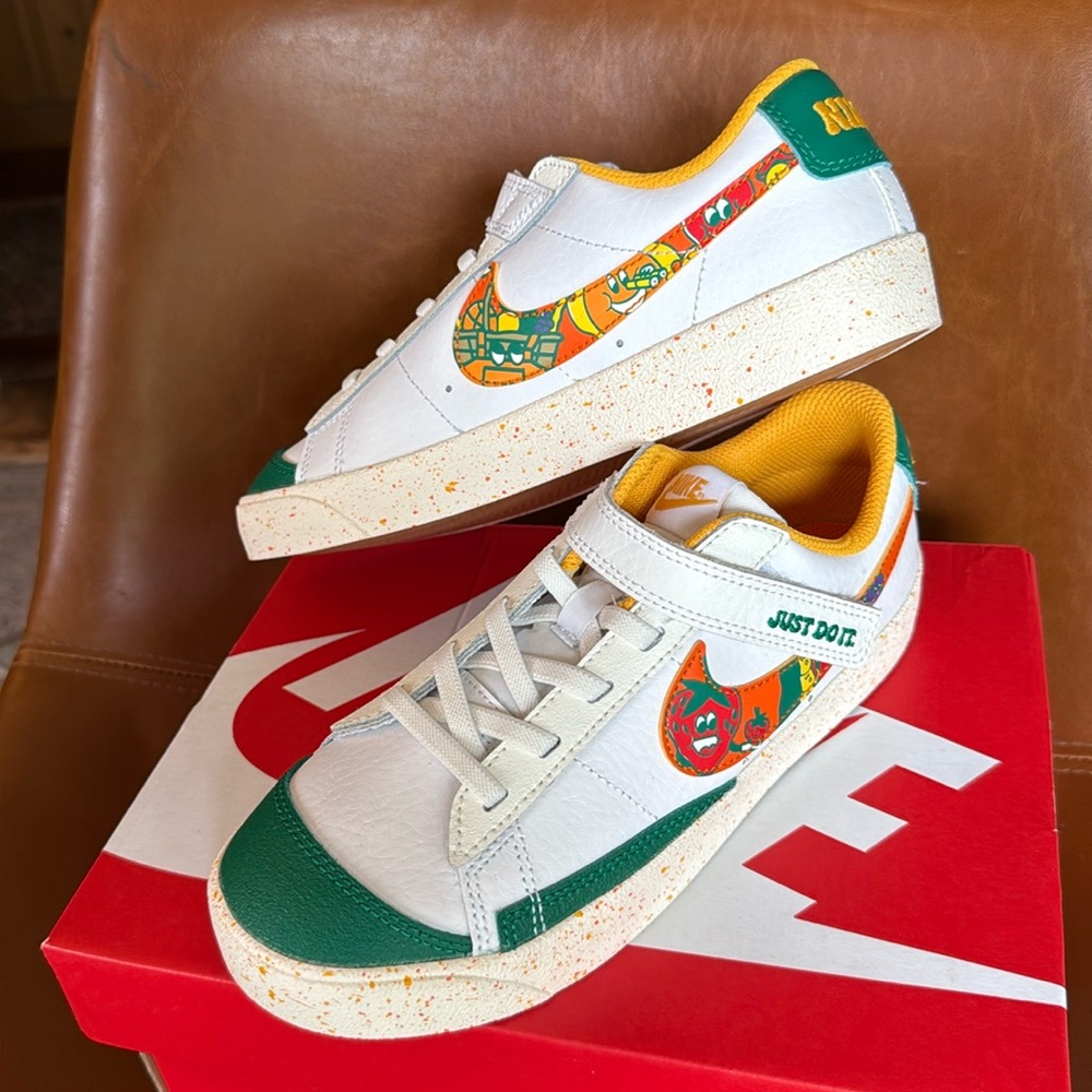 BRAND NEW 2022 Blazer Low 'Fruity Graphics'